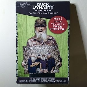 Duck Dynasty Box of 32 Valentines Cards Stickers Poster